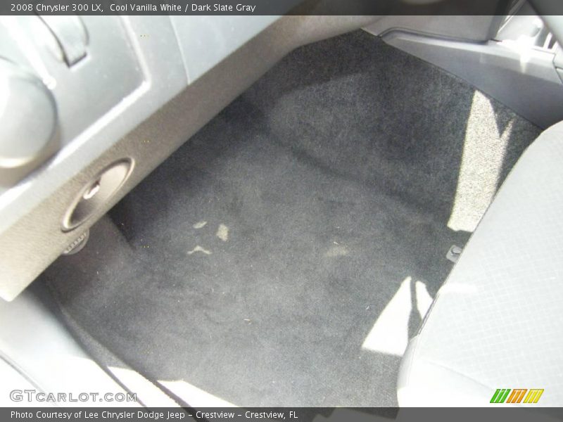 Cool Vanilla White / Dark Slate Gray 2008 Chrysler 300 LX