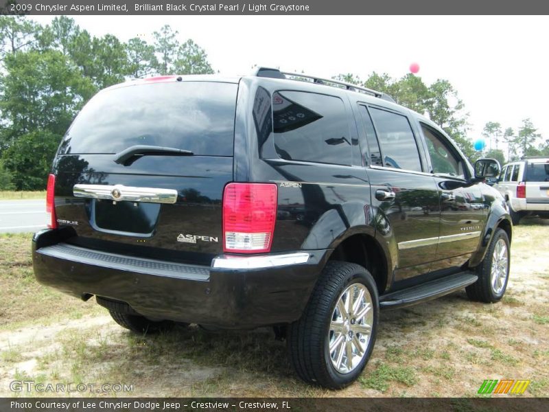 Brilliant Black Crystal Pearl / Light Graystone 2009 Chrysler Aspen Limited