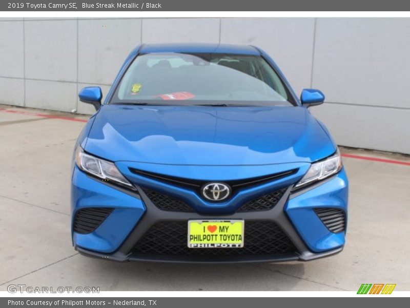 Blue Streak Metallic / Black 2019 Toyota Camry SE