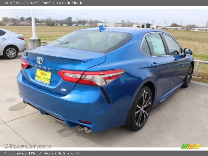 Blue Streak Metallic / Black 2019 Toyota Camry SE