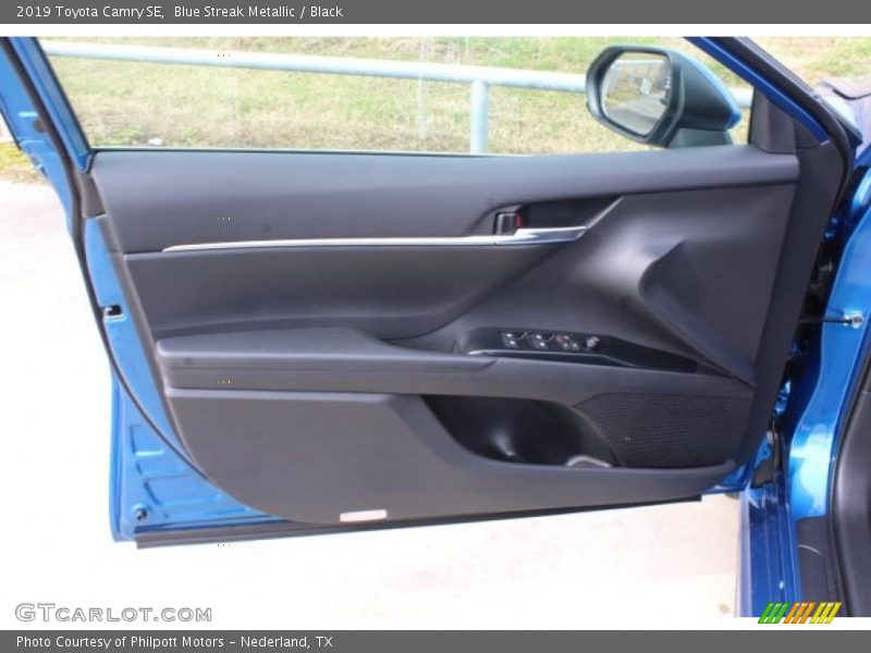 Blue Streak Metallic / Black 2019 Toyota Camry SE