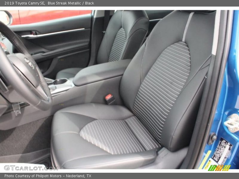 Blue Streak Metallic / Black 2019 Toyota Camry SE