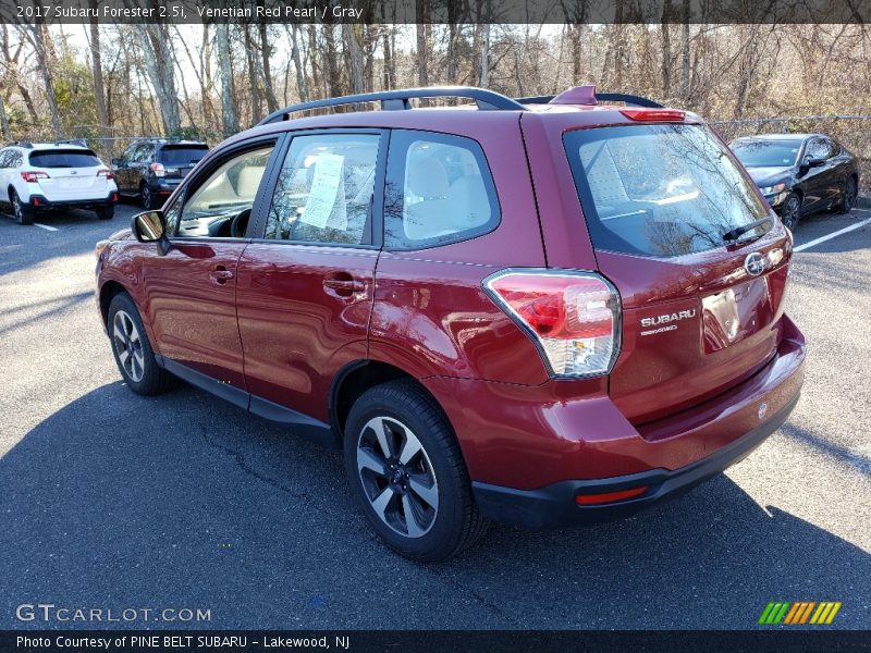 Venetian Red Pearl / Gray 2017 Subaru Forester 2.5i