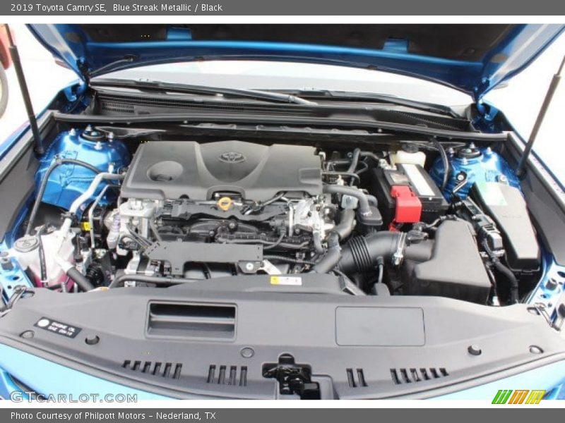 Blue Streak Metallic / Black 2019 Toyota Camry SE
