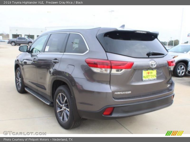 Predawn Gray Mica / Black 2019 Toyota Highlander XLE