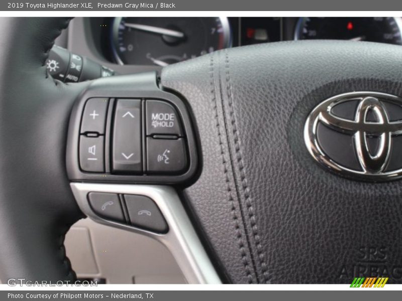 Predawn Gray Mica / Black 2019 Toyota Highlander XLE
