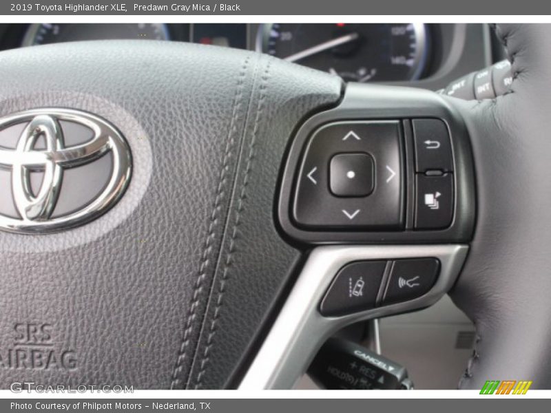 Predawn Gray Mica / Black 2019 Toyota Highlander XLE