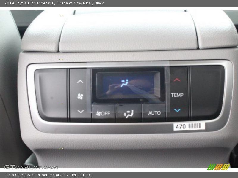 Predawn Gray Mica / Black 2019 Toyota Highlander XLE