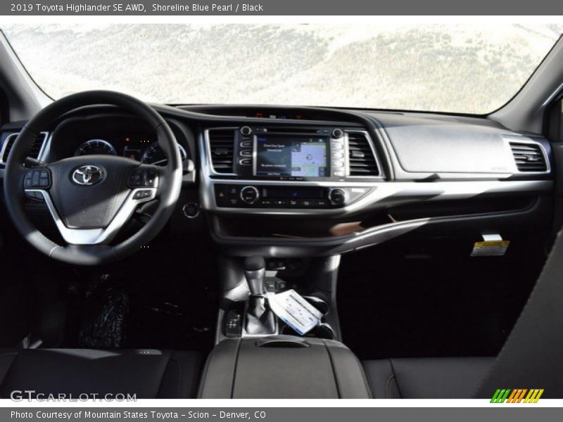 Shoreline Blue Pearl / Black 2019 Toyota Highlander SE AWD