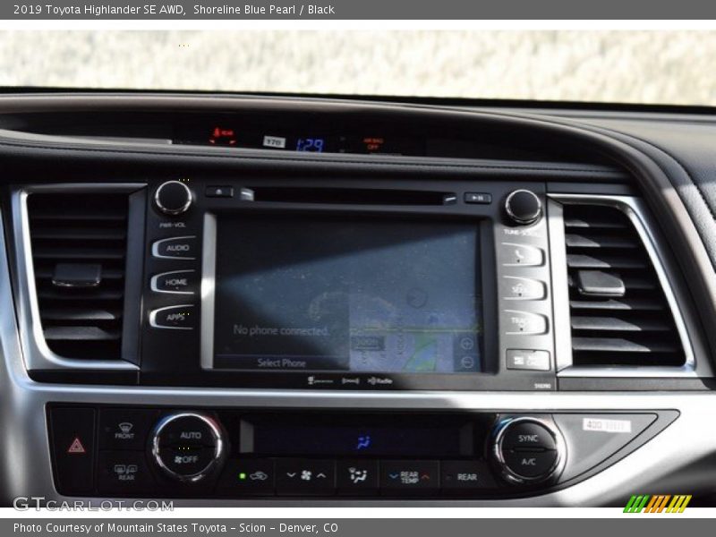 Shoreline Blue Pearl / Black 2019 Toyota Highlander SE AWD