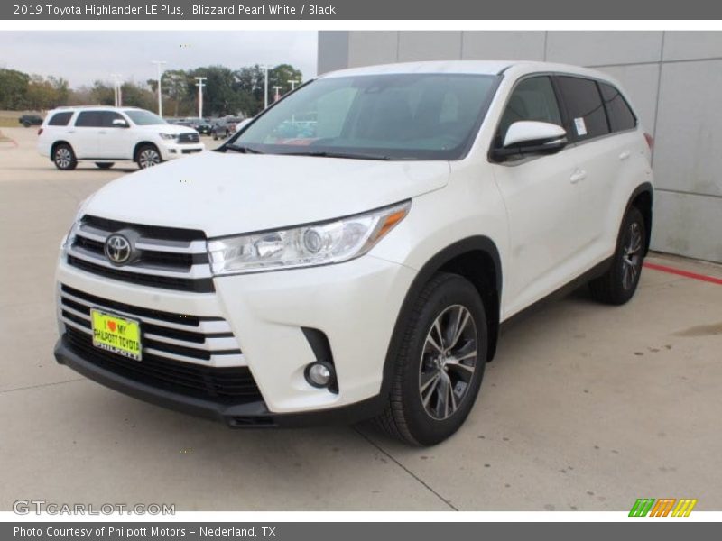 Blizzard Pearl White / Black 2019 Toyota Highlander LE Plus