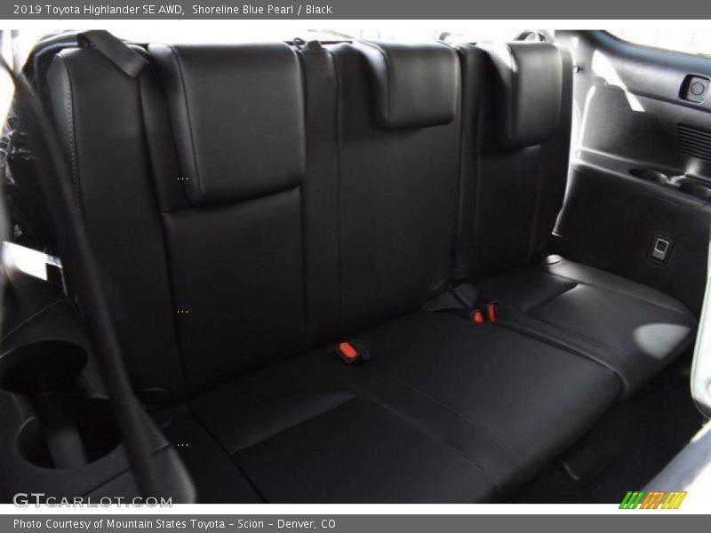 Shoreline Blue Pearl / Black 2019 Toyota Highlander SE AWD