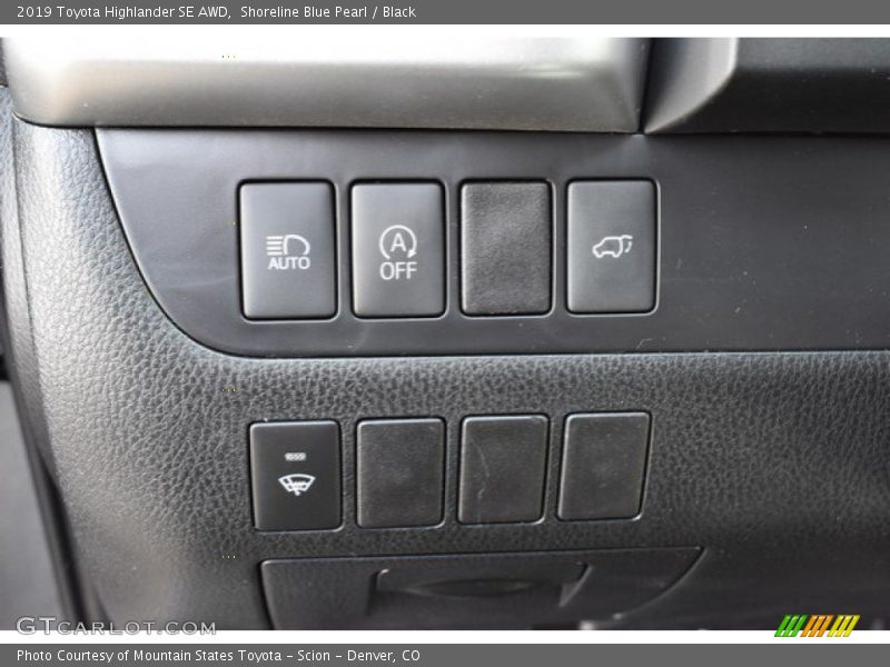 Shoreline Blue Pearl / Black 2019 Toyota Highlander SE AWD