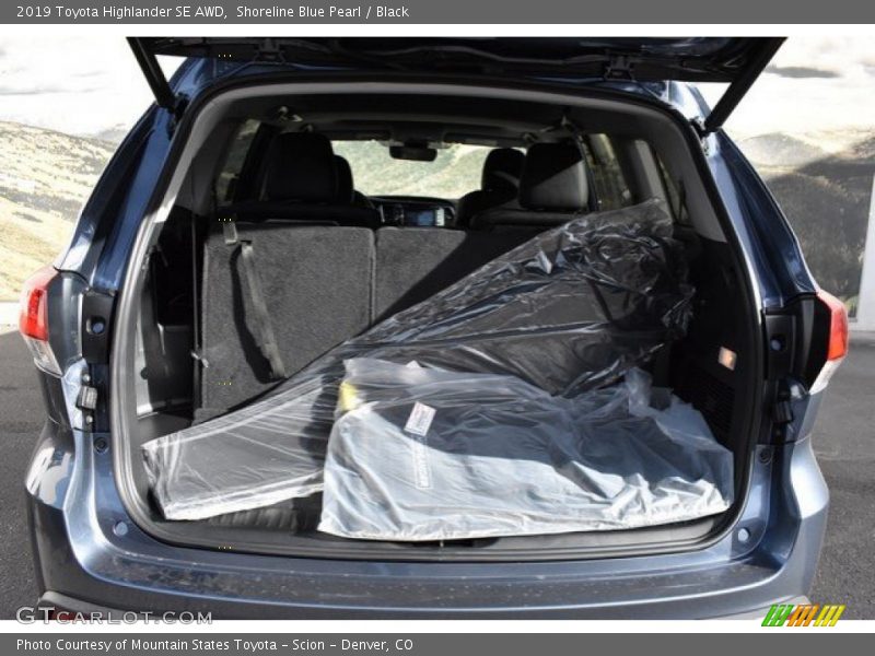 Shoreline Blue Pearl / Black 2019 Toyota Highlander SE AWD