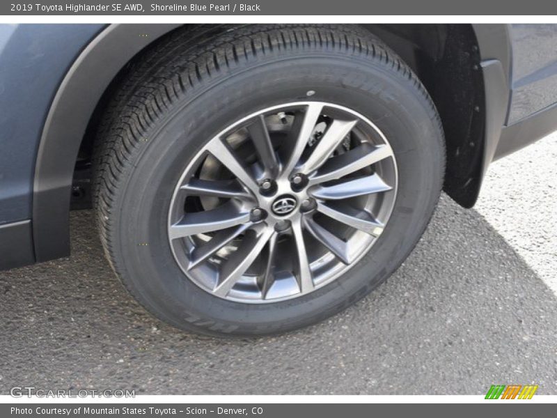 Shoreline Blue Pearl / Black 2019 Toyota Highlander SE AWD