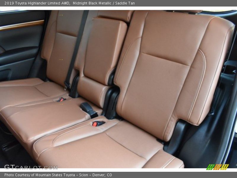 Midnight Black Metallic / Saddle Tan 2019 Toyota Highlander Limited AWD