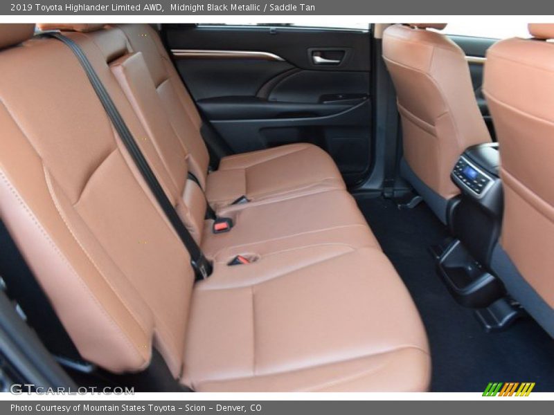 Midnight Black Metallic / Saddle Tan 2019 Toyota Highlander Limited AWD