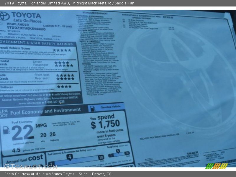 Midnight Black Metallic / Saddle Tan 2019 Toyota Highlander Limited AWD