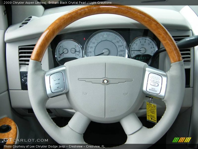 Brilliant Black Crystal Pearl / Light Graystone 2009 Chrysler Aspen Limited