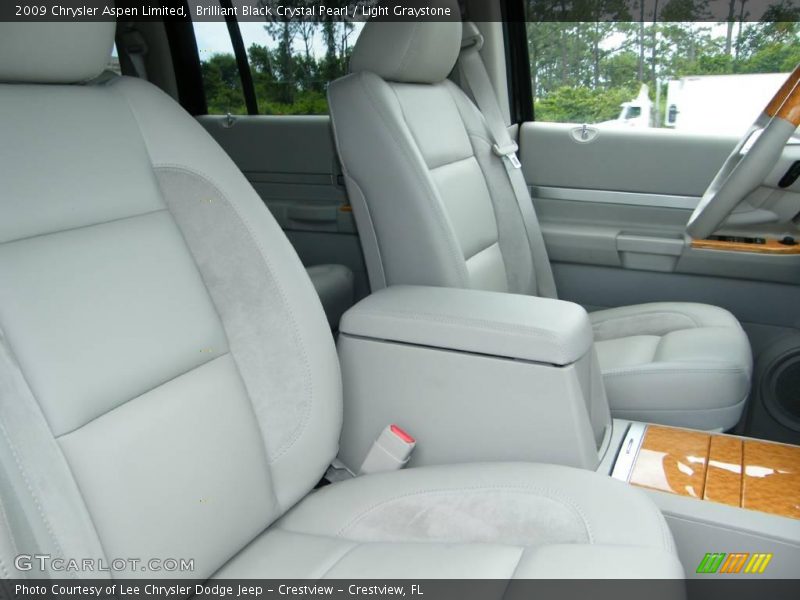 Brilliant Black Crystal Pearl / Light Graystone 2009 Chrysler Aspen Limited