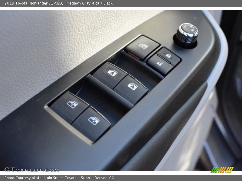 Predawn Gray Mica / Black 2019 Toyota Highlander SE AWD