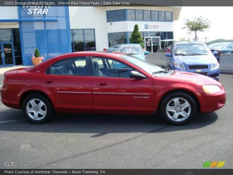Inferno Red Tinted Pearl / Dark Slate Gray 2001 Dodge Stratus ES Sedan