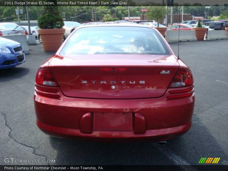 Inferno Red Tinted Pearl / Dark Slate Gray 2001 Dodge Stratus ES Sedan