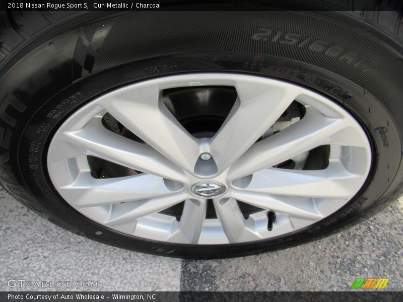 Gun Metallic / Charcoal 2018 Nissan Rogue Sport S
