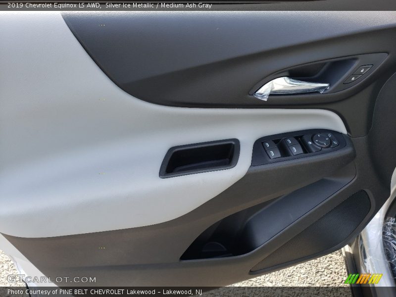 Silver Ice Metallic / Medium Ash Gray 2019 Chevrolet Equinox LS AWD