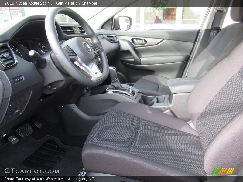 Gun Metallic / Charcoal 2018 Nissan Rogue Sport S