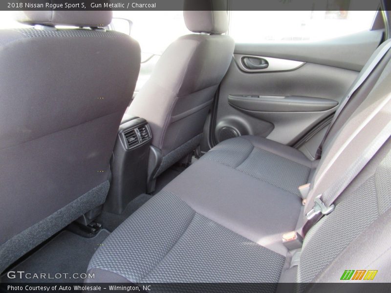 Gun Metallic / Charcoal 2018 Nissan Rogue Sport S