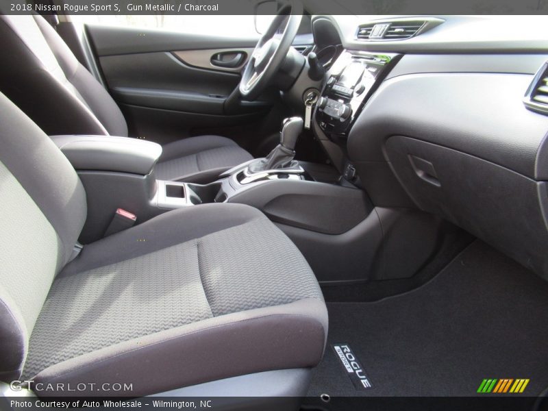 Gun Metallic / Charcoal 2018 Nissan Rogue Sport S
