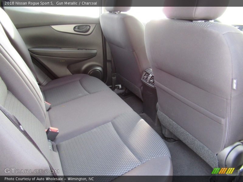 Gun Metallic / Charcoal 2018 Nissan Rogue Sport S