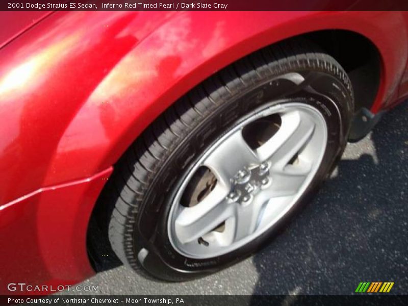 Inferno Red Tinted Pearl / Dark Slate Gray 2001 Dodge Stratus ES Sedan