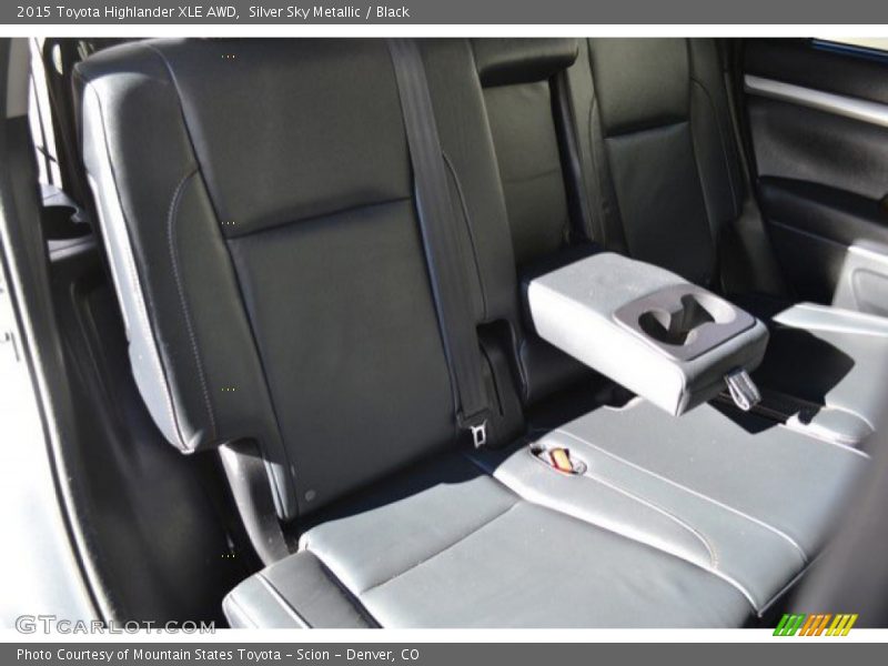 Silver Sky Metallic / Black 2015 Toyota Highlander XLE AWD