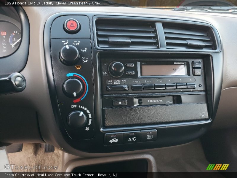Clover Green Pearl / Gray 1999 Honda Civic LX Sedan