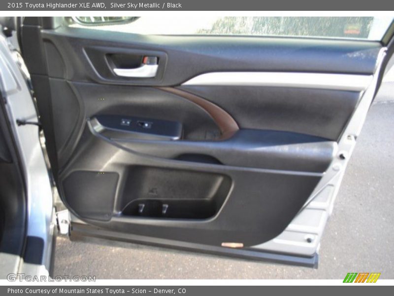 Silver Sky Metallic / Black 2015 Toyota Highlander XLE AWD
