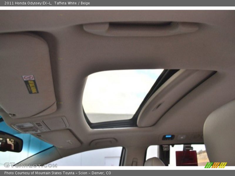 Taffeta White / Beige 2011 Honda Odyssey EX-L