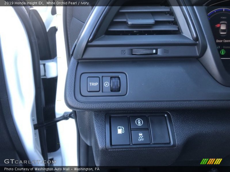 White Orchid Pearl / Ivory 2019 Honda Insight EX