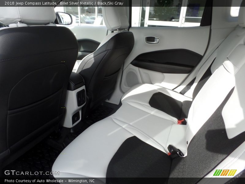 Billet Silver Metallic / Black/Ski Gray 2018 Jeep Compass Latitude