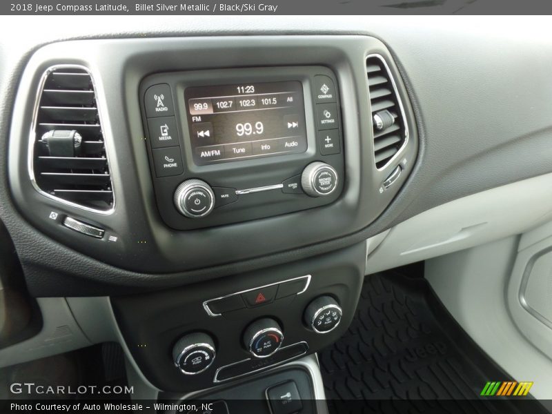 Billet Silver Metallic / Black/Ski Gray 2018 Jeep Compass Latitude