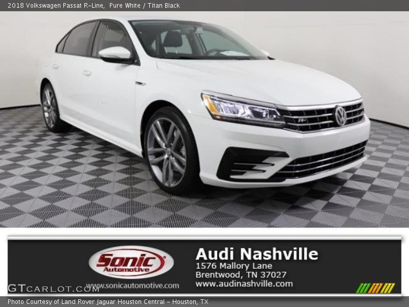 Pure White / Titan Black 2018 Volkswagen Passat R-Line
