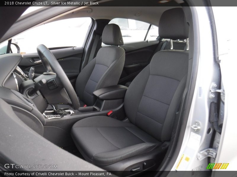 Silver Ice Metallic / Jet Black 2018 Chevrolet Cruze LT