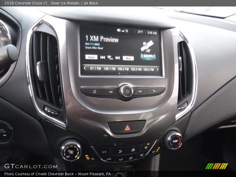 Silver Ice Metallic / Jet Black 2018 Chevrolet Cruze LT