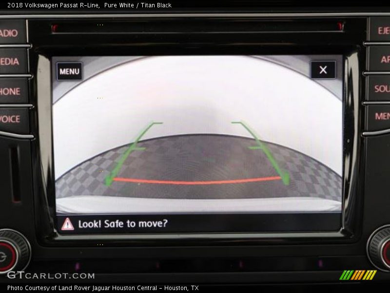 Pure White / Titan Black 2018 Volkswagen Passat R-Line