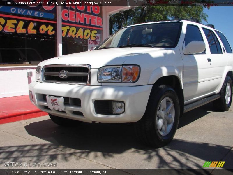 Aspen White Pearlglow / Beige 2001 Nissan Pathfinder LE 4x4