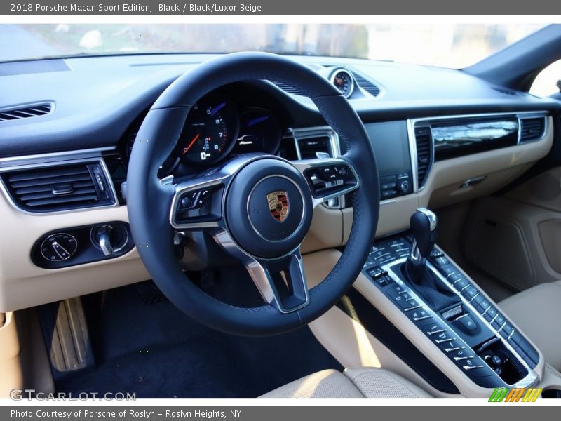 Black / Black/Luxor Beige 2018 Porsche Macan Sport Edition