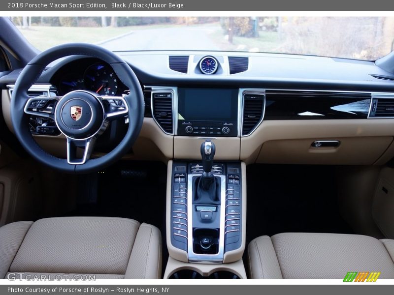 Black / Black/Luxor Beige 2018 Porsche Macan Sport Edition