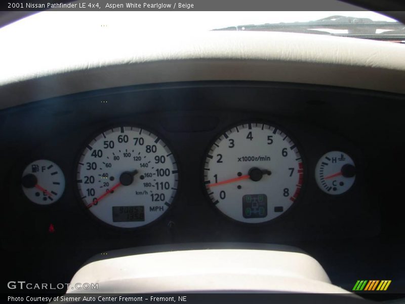 Aspen White Pearlglow / Beige 2001 Nissan Pathfinder LE 4x4