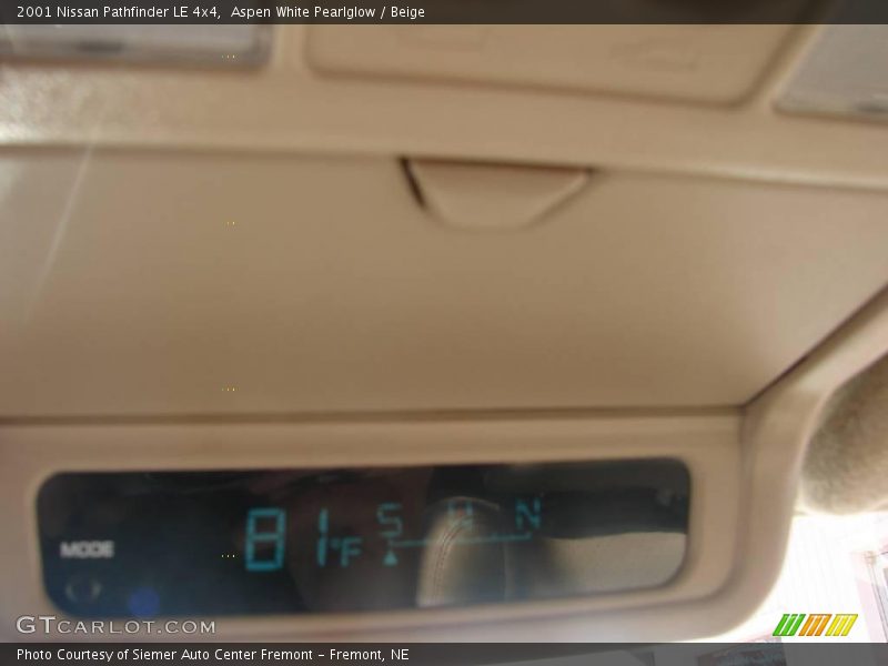 Aspen White Pearlglow / Beige 2001 Nissan Pathfinder LE 4x4
